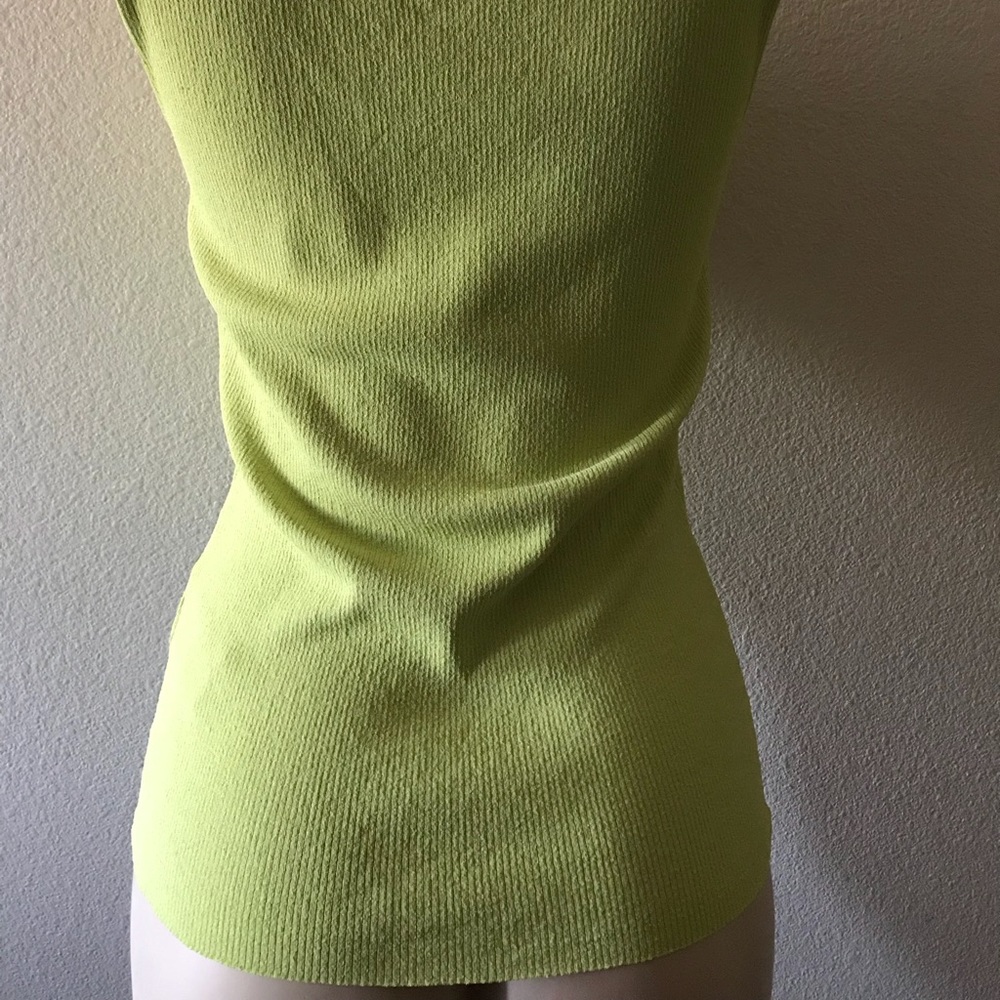Tank Top. - Picture 4 of 4